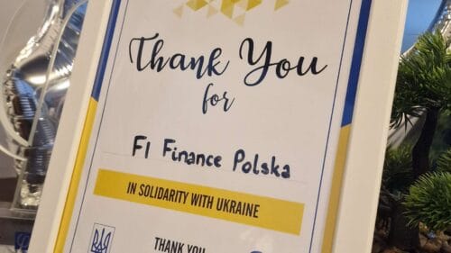 obrazek przedstawia podziękowanie dla Fi Finance za pomoc Ukrainie dotkniętej wojną